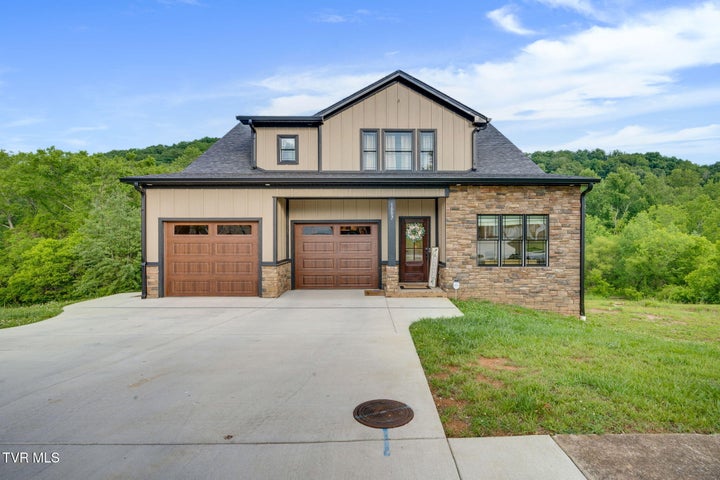 1st photo of 1007 Shadyside Drive