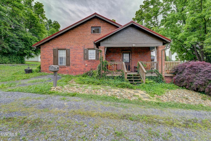 1st photo of 2517 Fort Henry Drive
