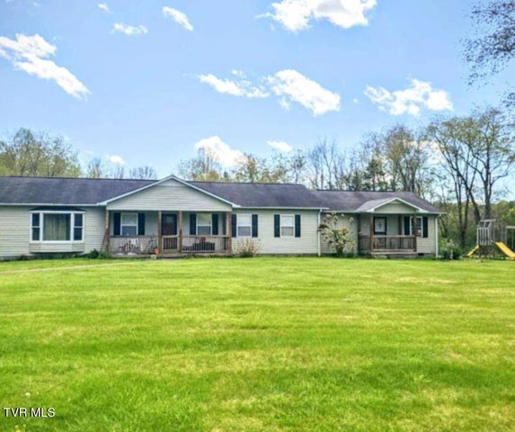 1st photo of 853 Dryden Heights Drive