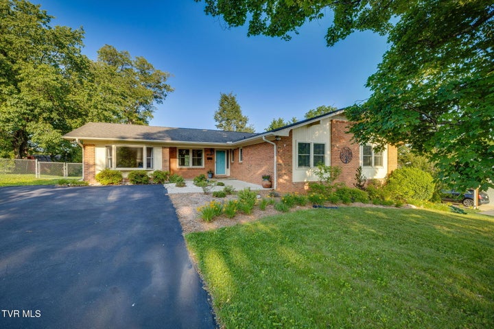 1st photo of 1802 Fairway Drive