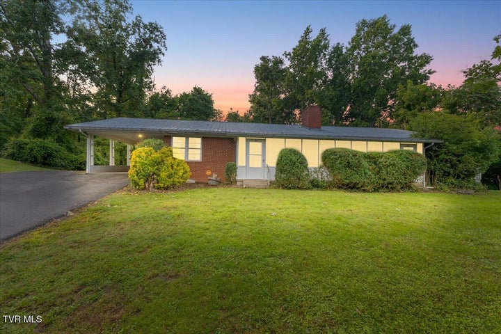 1st photo of 104 & 106 Hickory Drive