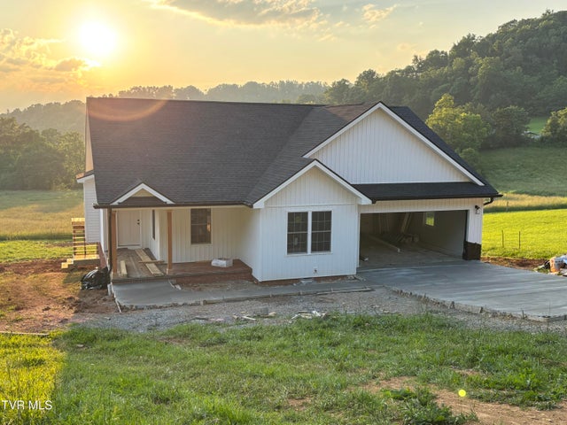 1st photo of 280 Charity Hill Road