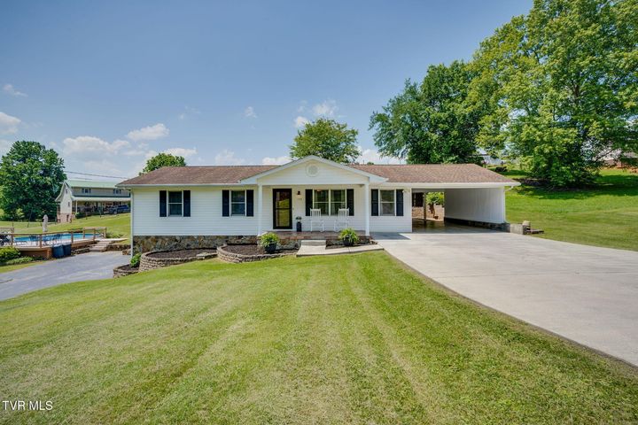 1st photo of 159 Rosewood Circle