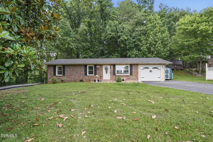 1st photo of 114 Hall Rd
