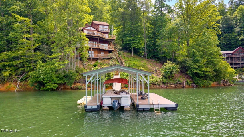 1st photo of 310 Cove Ridge Lane