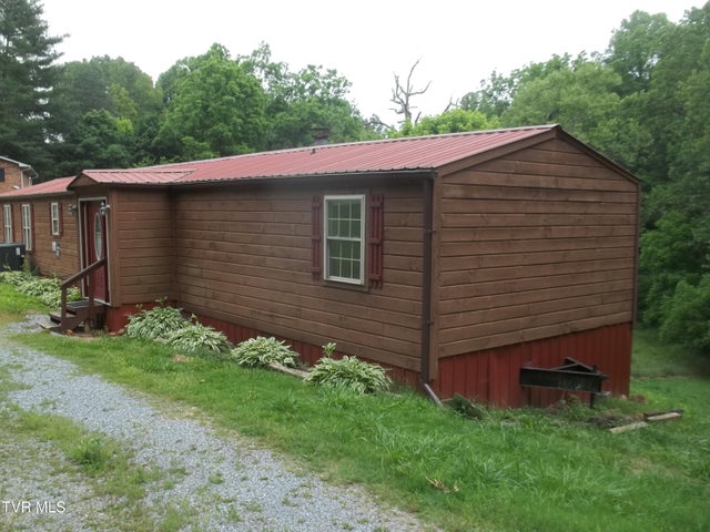 1st photo of 1284 Powder Branch Road