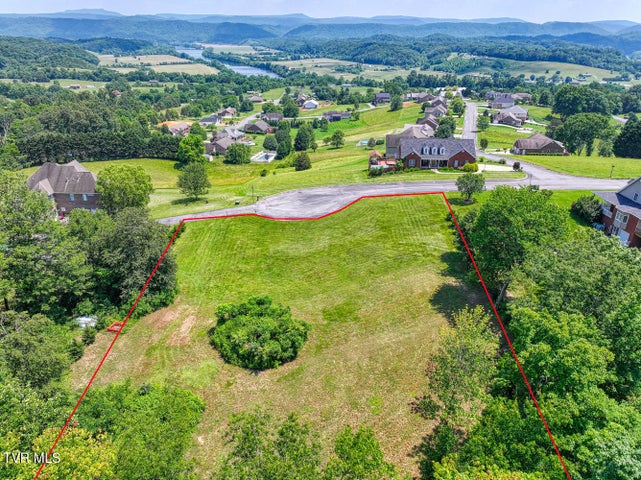 1st photo of 402 Lynchburg Lane