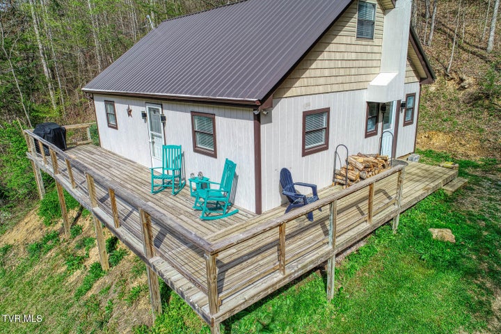 1st photo of 7300 Snake Hollow Road