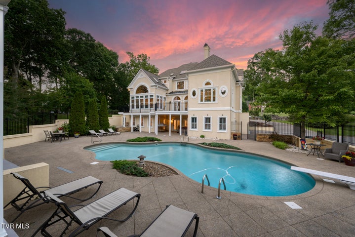 1st photo of 408 Fairway Estates Drive