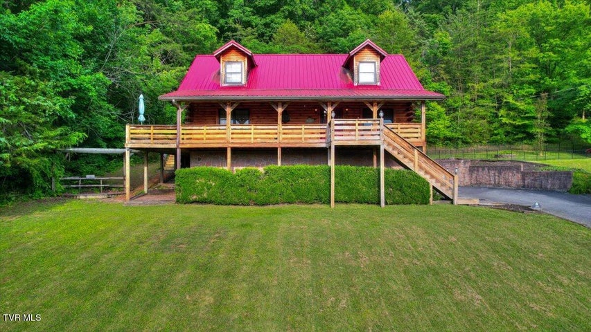 1st photo of 209 Brystone Drive