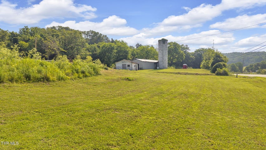 1st photo of 9010 Blue Springs Parkway