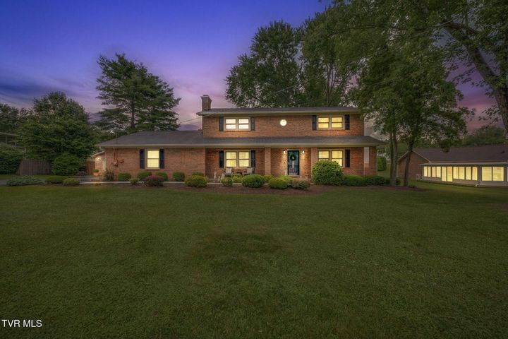1st photo of 405 Countryshire Court
