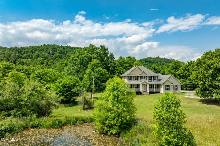 1st photo of 2898 Watauga Road