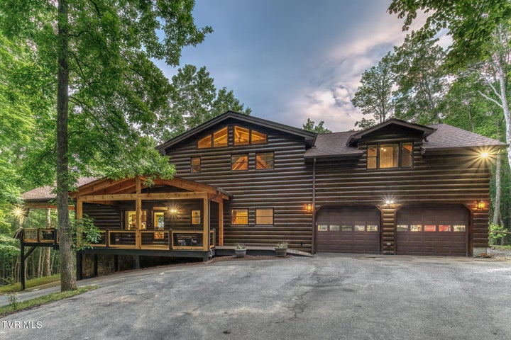 1st photo of 191 Bear Ridge Drive