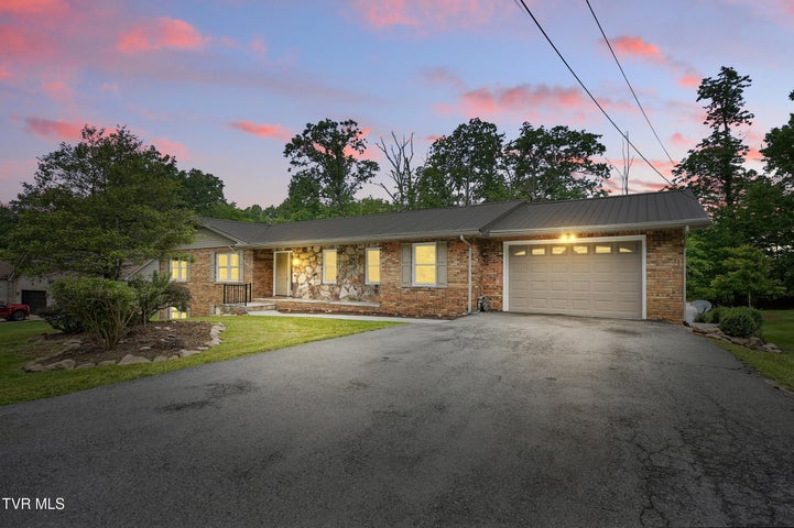 1st photo of 5530 Paramont Road