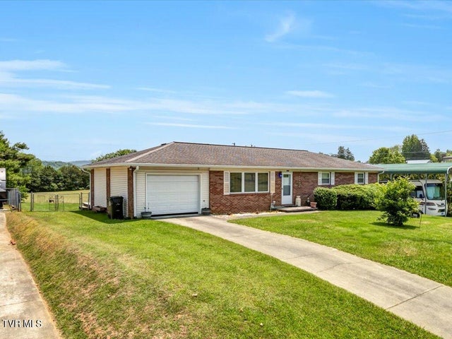1st photo of 2546 Montcastle Drive