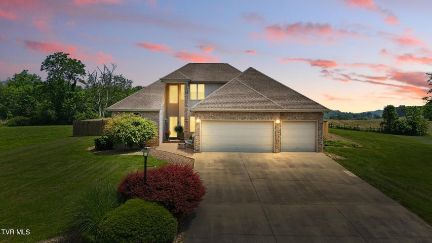 1st photo of 17308 Crabtree Court