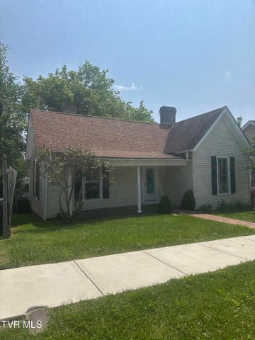 1st photo of 1013 Kentucky Avenue