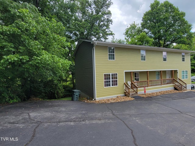 1st photo of 660 Jena Beth Drive