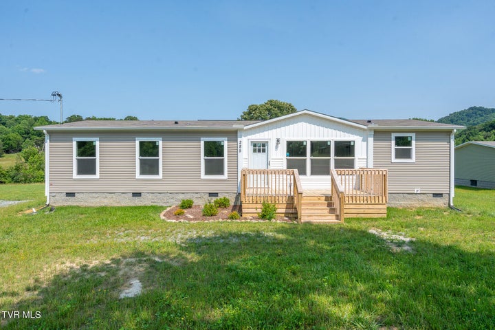 1st photo of 285 Piney Grove Road