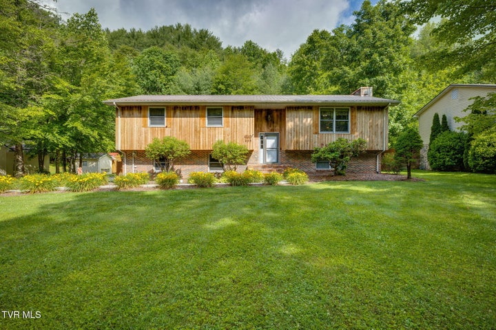 1st photo of 609 Scioto Road