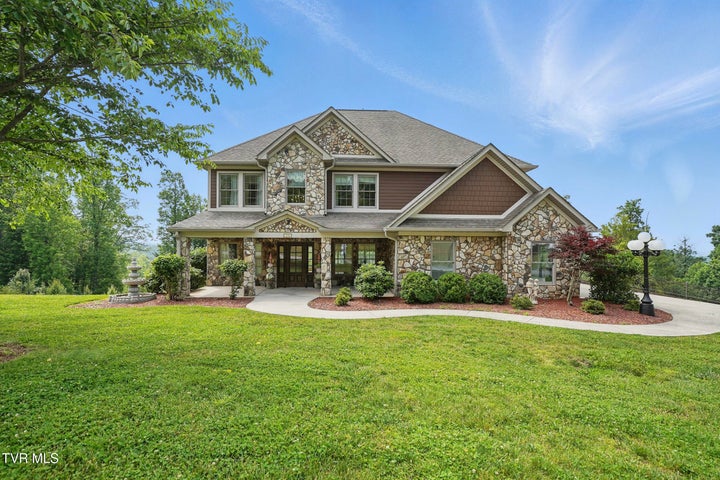 1st photo of 346 Golf Ridge Drive