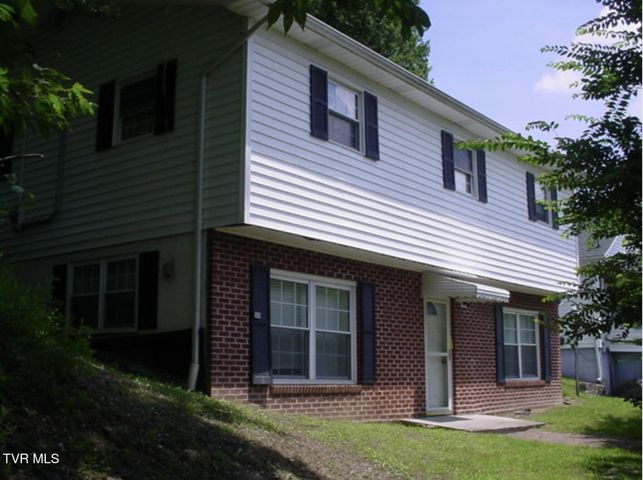 1st photo of 1056 Ridge East Avenue