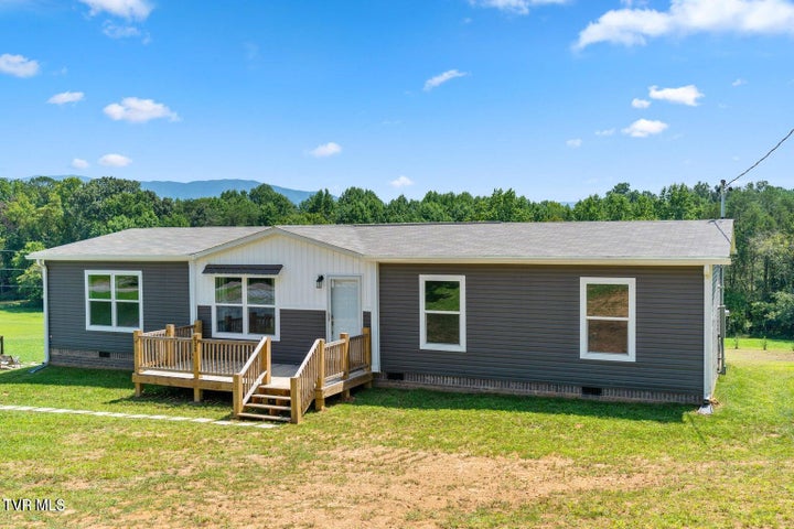 1st photo of 635 Kinser Park Lane