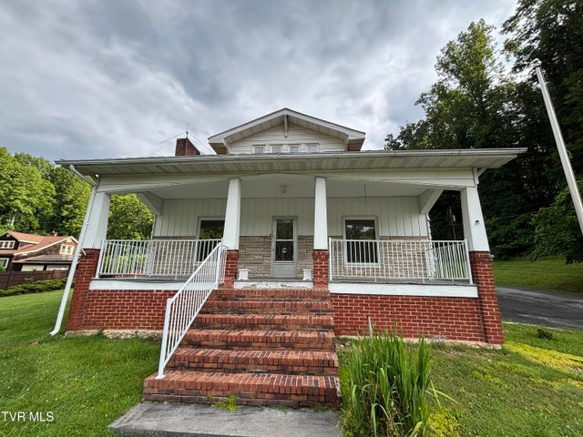 1st photo of 139 Oak Dale Drive