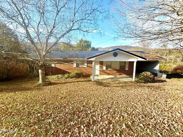 1st photo of 6361 Dr Thomas Walker Road
