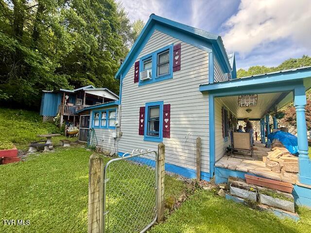 1st photo of 123 Mcmahan Gibbs Road