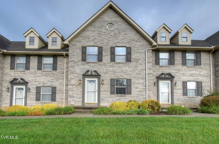 1st photo of 820 Liberty Bell Boulevard
