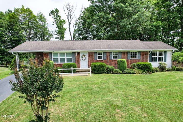 1st photo of 126 Poplar Hill Drive