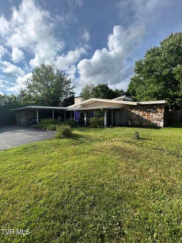 1st photo of 172 Dakota Road