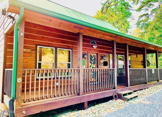 1st photo of 3508 Mountain Glenn Way