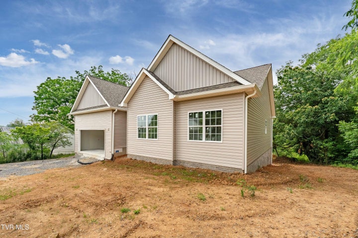 1st photo of 3313 Mckinley Road