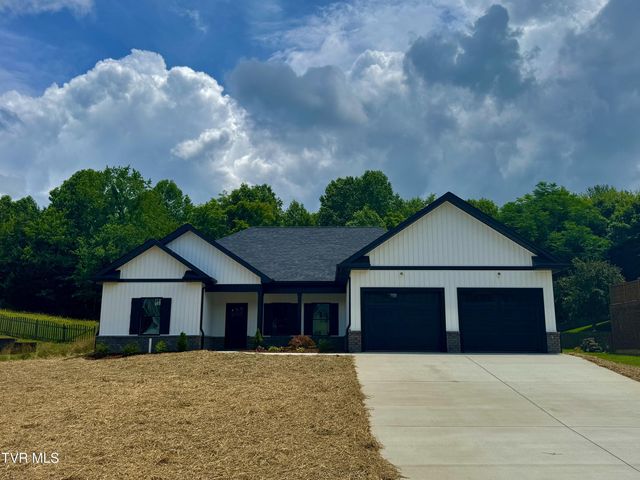 1st photo of 1308 Walnut Grove Road