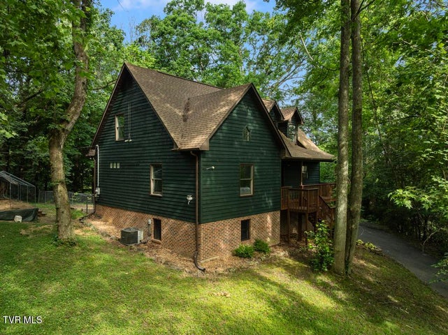 1st photo of 1008 Cox Trail Place