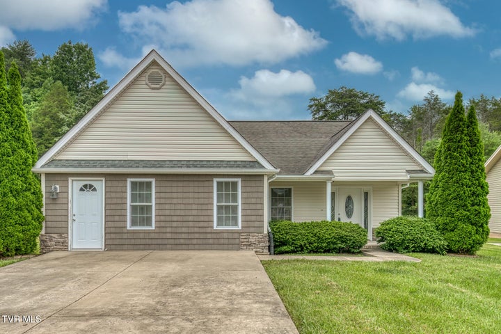 1st photo of 250 Bradford Lane