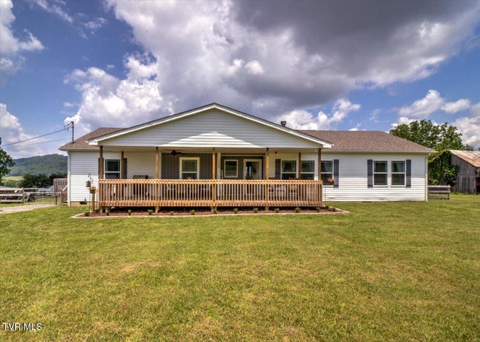 1st photo of 129 Twisted Ridges Road
