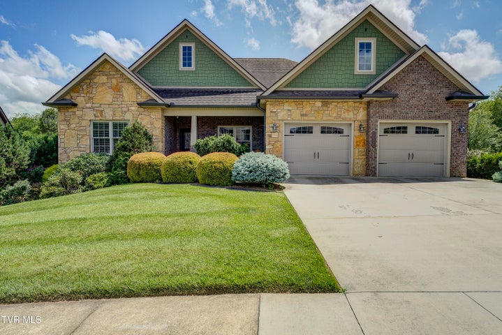 1st photo of 2085 Sawyers Pond Drive