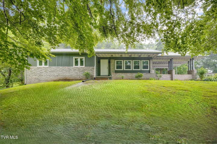1st photo of 640 Spruce Drive