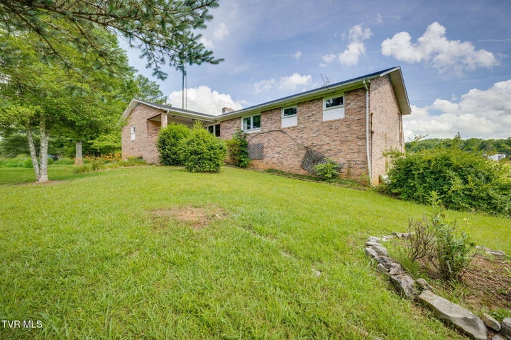 1st photo of 212 Littrell Private Dr