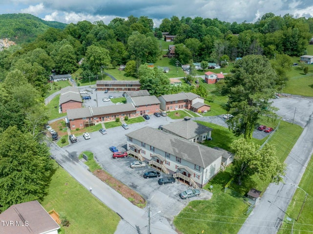 1st photo of 80 Jones Road