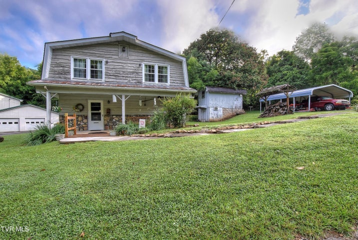 1st photo of 121 Harold Estep Road