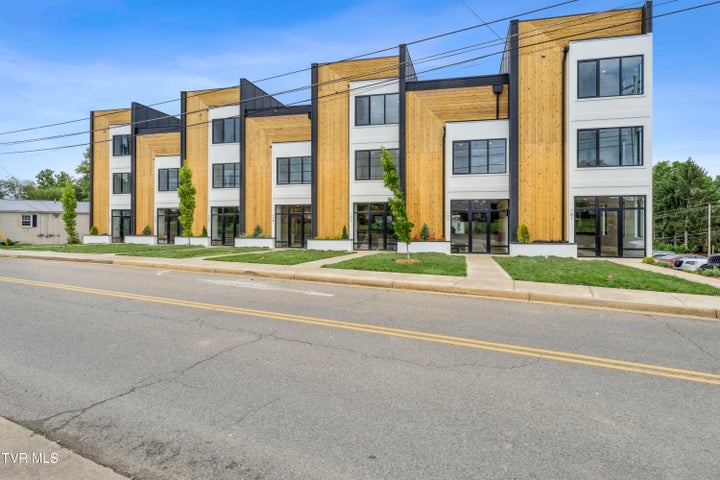 1st photo of 1533 Pactolas Road