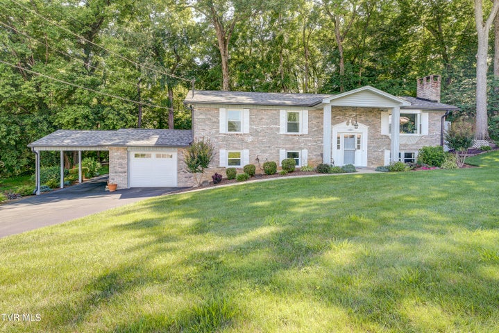 1st photo of 143 Dawn Drive