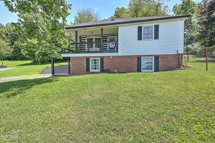 1st photo of 2116 Hawthorne Street