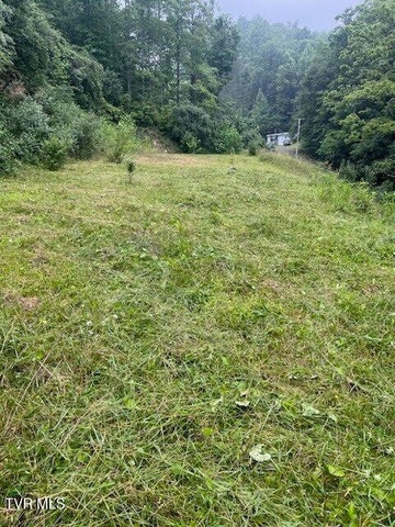 1st photo of 819 Doe Branch Branch