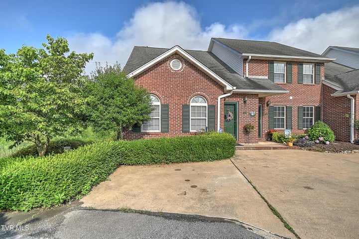 1st photo of 110 Eagle View Private Drive